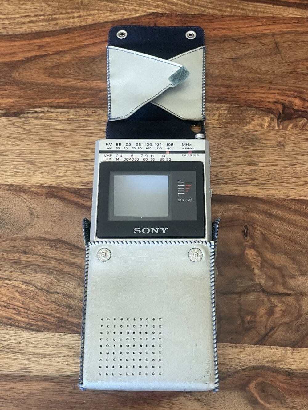 Vintage Sony Watchman FD-30A Portable Television with protective case